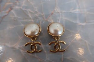 CHANEL CC mark Pearl earring Gold plate Gold Earring 600040087