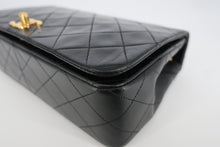 Load image into Gallery viewer, CHANEL Matelasse Full Flap Chain shoulder bag Lambskin Black/Gold hardware Shoulder bag 800090185
