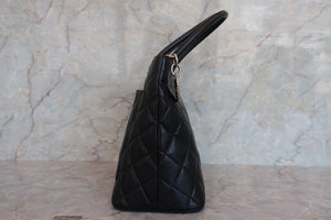 CHANEL/シャネル 復刻トート キャビアスキン ブラック/シルバー金具 トートバッグ 700060030