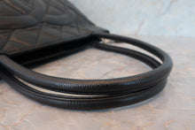 將圖片載入圖庫檢視器 CHANEL/シャネル 復刻トート キャビアスキン ブラック/シルバー金具 トートバッグ 700060030

