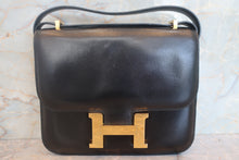 Load image into Gallery viewer, HERMES CONSTANCE MINI Box carf leather Black Shoulder bag 700120115
