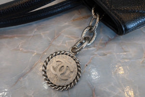 CHANEL/シャネル 復刻トート キャビアスキン ブラック/シルバー金具 トートバッグ 700060030