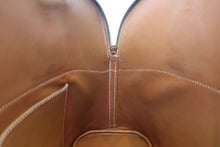 Load image into Gallery viewer, HERMES BOLIDE 35 Graine Couchevel leather Gold 〇Y Engraving Shoulder bag 700050114
