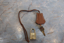 Load image into Gallery viewer, HERMES BOLIDE 35 Graine Couchevel leather Gold 〇Y Engraving Shoulder bag 700050114
