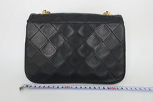 画像をギャラリービューアに読み込む, CHANEL/シャネル マトラッセチェーンショルダーバッグ ラムスキン ブラック/ゴールド金具 ショルダーバッグ 800100068
