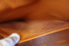 Load image into Gallery viewer, HERMES BIRKIN 25 Chevre myzore goatskim Orange □H Engraving Hand bag 700120086
