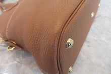 Load image into Gallery viewer, HERMES／BOLIDE 31 Clemence leather Gold C Engraving Shoulder bag 600120292
