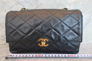 CHANEL/シャネル マトラッセチェーンショルダーバッグ ラムスキン ブラック/ゴールド金具 ショルダーバッグ 700060076