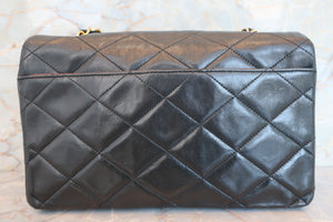 CHANEL/シャネル マトラッセチェーンショルダーバッグ ラムスキン ブラック/ゴールド金具 ショルダーバッグ 700060076