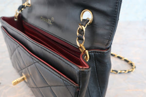 CHANEL/シャネル マトラッセチェーンショルダーバッグ ラムスキン ブラック/ゴールド金具 ショルダーバッグ 700060076