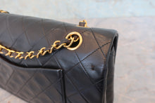 Load image into Gallery viewer, CHANEL Matelasse double flap double chain shoulder bag Lambskin Black/Gold hadware Shoulder bag 800070056
