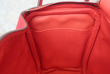Load image into Gallery viewer, HERMES LINDY 26 Verso Clemence leather Rouge casaque/Rose lipstick □P Engraving Shoulder bag 800010159
