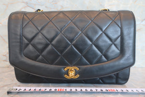 CHANEL  Diana matelasse chain shoulder bag Lambskin Black/Gold hadware Shoulder bag 700060109