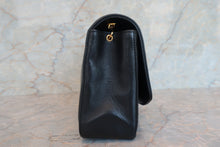 Load image into Gallery viewer, CHANEL  Diana matelasse chain shoulder bag Lambskin Black/Gold hadware Shoulder bag 700060109

