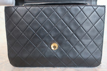 将图片加载到图库查看器，CHANEL/香奈儿 CF 按压锁 链条包 羊皮 Black/Gold hadware(黑色/金色金属) 肩背包 800070055
