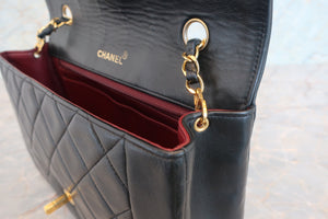 CHANEL  Diana matelasse chain shoulder bag Lambskin Black/Gold hadware Shoulder bag 700060109