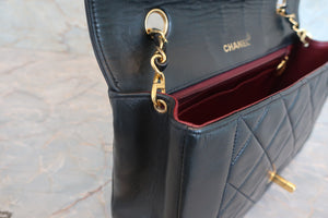 CHANEL  Diana matelasse chain shoulder bag Lambskin Black/Gold hadware Shoulder bag 700060109
