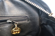 将图片加载到图库查看器，CHANEL/香奈儿 CF 链条包 荔枝皮 Black/Gold hadware(黑色/金色金属) 肩背包 800040070
