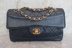 CHANEL Matelasse chain shoulder bag Lambskin Navy/Gold hadware Shoulder bag 600070116