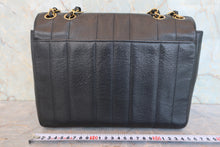 画像をギャラリービューアに読み込む, CHANEL/シャネル マドモアゼルチェーンショルダーバッグ キャビアスキン ブラック/ゴールド金具 ショルダーバッグ 800070146

