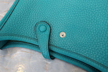 將圖片載入圖庫檢視器 HERMES／エルメス エブリンTPM トリヨンクレマンス ブルーパオン X刻印 ショルダーバッグ 700110052
