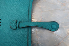 將圖片載入圖庫檢視器 HERMES／エルメス エブリンTPM トリヨンクレマンス ブルーパオン X刻印 ショルダーバッグ 700110052
