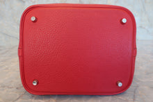 画像をギャラリービューアに読み込む, HERMES／エルメス ピコタンＭＭ トリヨンクレマンス ヴァーミリオン □G刻印 ハンドバッグ 800030039
