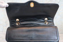 Load image into Gallery viewer, CHANEL Paris Limited Matelasse Double Flap Chain shoulder bag Lambskin Black/Gold hadware Shoulder bag 600060077

