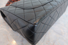 Load image into Gallery viewer, CHANEL Matelasse tortoiseshell chain shoulder bag Lambskin Black/Gold hadware Shoulder bag 800070031

