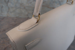 HERMES／エルメス ケリー32 ヴォーグレネ ホワイト 〇Z刻印 ショルダーバッグ 700070004