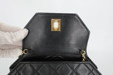画像をギャラリービューアに読み込む, CHANEL/シャネル マトラッセチェーンショルダーバッグ ラムスキン ブラック/ゴールド金具 ショルダーバッグ 800100071
