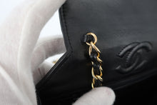 画像をギャラリービューアに読み込む, CHANEL/シャネル マトラッセチェーンショルダーバッグ ラムスキン ブラック/ゴールド金具 ショルダーバッグ 800100071
