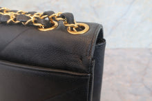 Load image into Gallery viewer, CHANEL  Bias stitch chain shoulder bag Caviar skin Black/Gold hadware Shoulder bag 700120117
