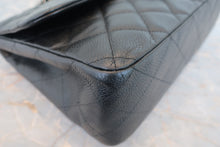 Load image into Gallery viewer, CHANEL Medium Matelasse Single Flap chain shoulder bag Caviar skin Black/Silver hadware Shoulder bag 800060005
