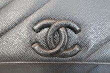 将图片加载到图库查看器，CHANEL/香奈儿 垂直针迹 链条包 荔枝皮 Black/Gold hadware(黑色/金色金属) 肩背包 700120117
