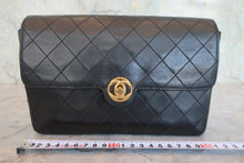 将图片加载到图库查看器，CHANEL/香奈儿 CF 链条包 羊皮 Black/Gold hadware(黑色/金色金属) 肩背包 800070126
