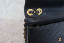 Load image into Gallery viewer, CHANEL  Bias stitch chain shoulder bag Caviar skin Black/Gold hadware Shoulder bag 700120117
