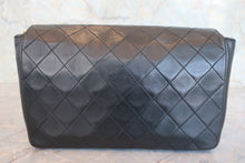 将图片加载到图库查看器，CHANEL/香奈儿 CF 链条包 羊皮 Black/Gold hadware(黑色/金色金属) 肩背包 800070126
