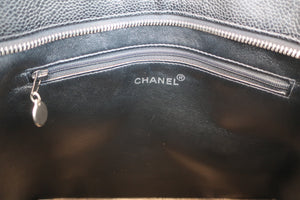 CHANEL Medallion Tote Caviar skin Black/Silver hadware Tote bag 600090008