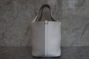 HERMES PICOTIN LOCK CASAQUE MM Clemence leather White/Pearl gray □P刻印 Hand bag 600100030