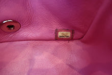 Load image into Gallery viewer, CHANEL  V-Stitch chain shoulder bag Lambskin Pink/Gold hadware Shoulder bag 700100046

