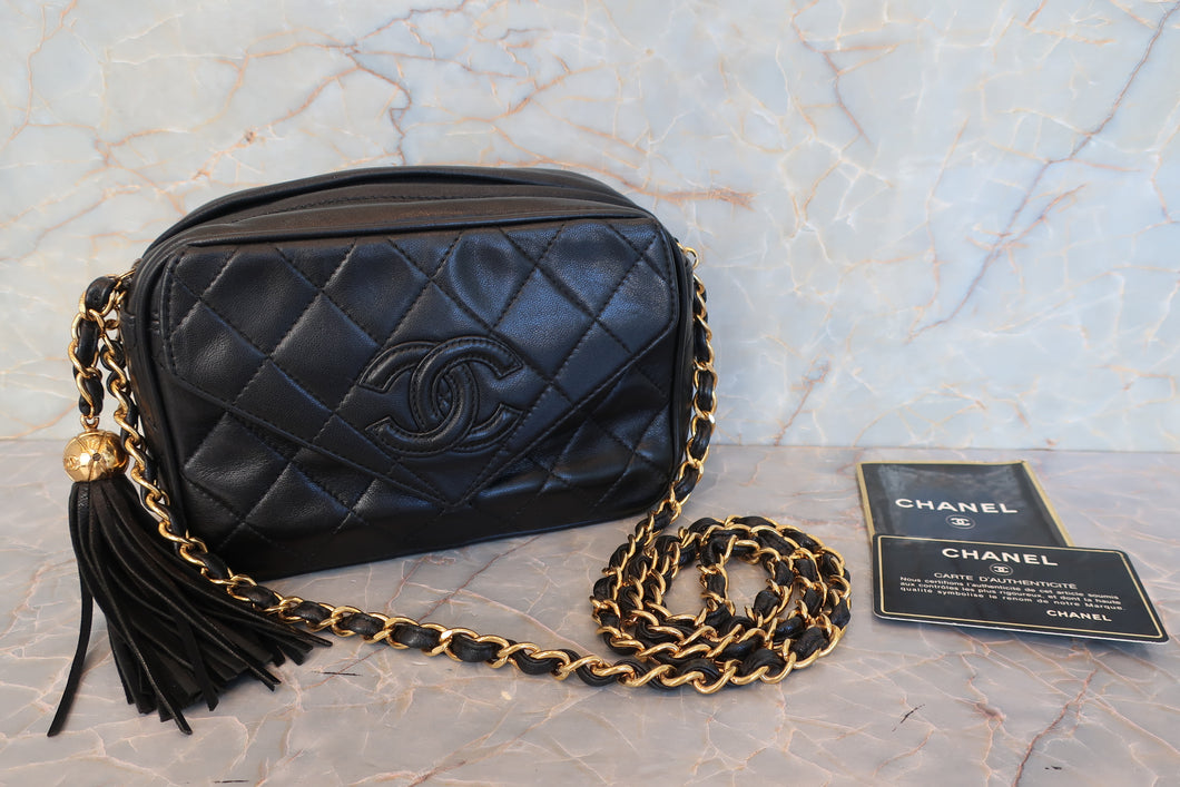 CHANEL Matelasse fringe chain shoulder bag Lambskin Black/Gold hadware Shoulder bag 700100034