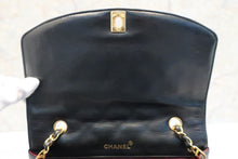 将图片加载到图库查看器，CHANEL/香奈儿 戴妃 CF 链条包 羊皮 Black/Gold hadware(黑色/金色金属) 肩背包 700010033
