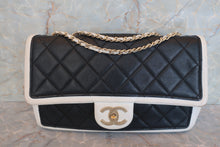 将图片加载到图库查看器，CHANEL/香奈儿 CF 链条包 羊皮 Black/White/Gold hadware(黑色/白色/金色金属) 肩背包  600080190
