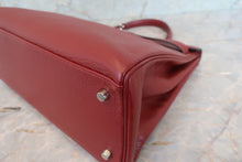 画像をギャラリービューアに読み込む, HERMES／エルメス ケリー35 トリヨンクレマンス ルージュアッシュ □F刻印 ショルダーバッグ 700110036
