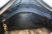 Load image into Gallery viewer, CHANEL Matelasse fringe chain shoulder bag Lambskin Black/Gold hadware Shoulder bag 700100034
