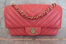 Load image into Gallery viewer, CHANEL V-Stitch chain shoulder bag Lambskin Pink/Gold hadware Shoulder bag 600070115
