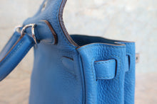 将图片加载到图库查看器，HERMES KELLY 28 Clemence leather Mykonos □O刻印 Shoulder bag 700070190
