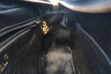 Load image into Gallery viewer, CHANEL Matelasse fringe chain shoulder bag Lambskin Black/Gold hadware Shoulder bag 700100034
