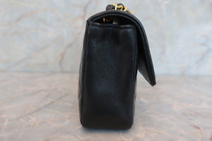 CHANEL Mini matelasse chain shoulder bag Lambskin Black/Gold hadware Shoulder bag 600060063